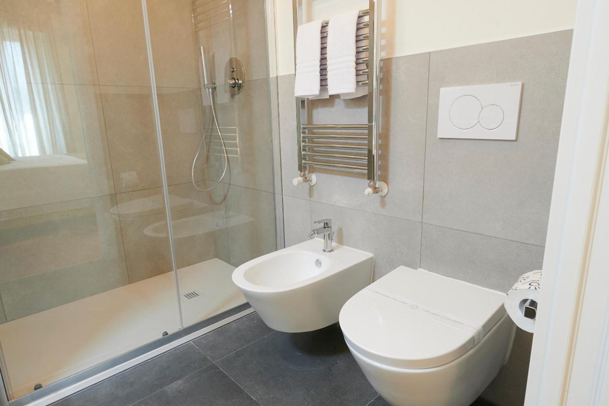White Ribbon Hotel Milan Luaran gambar